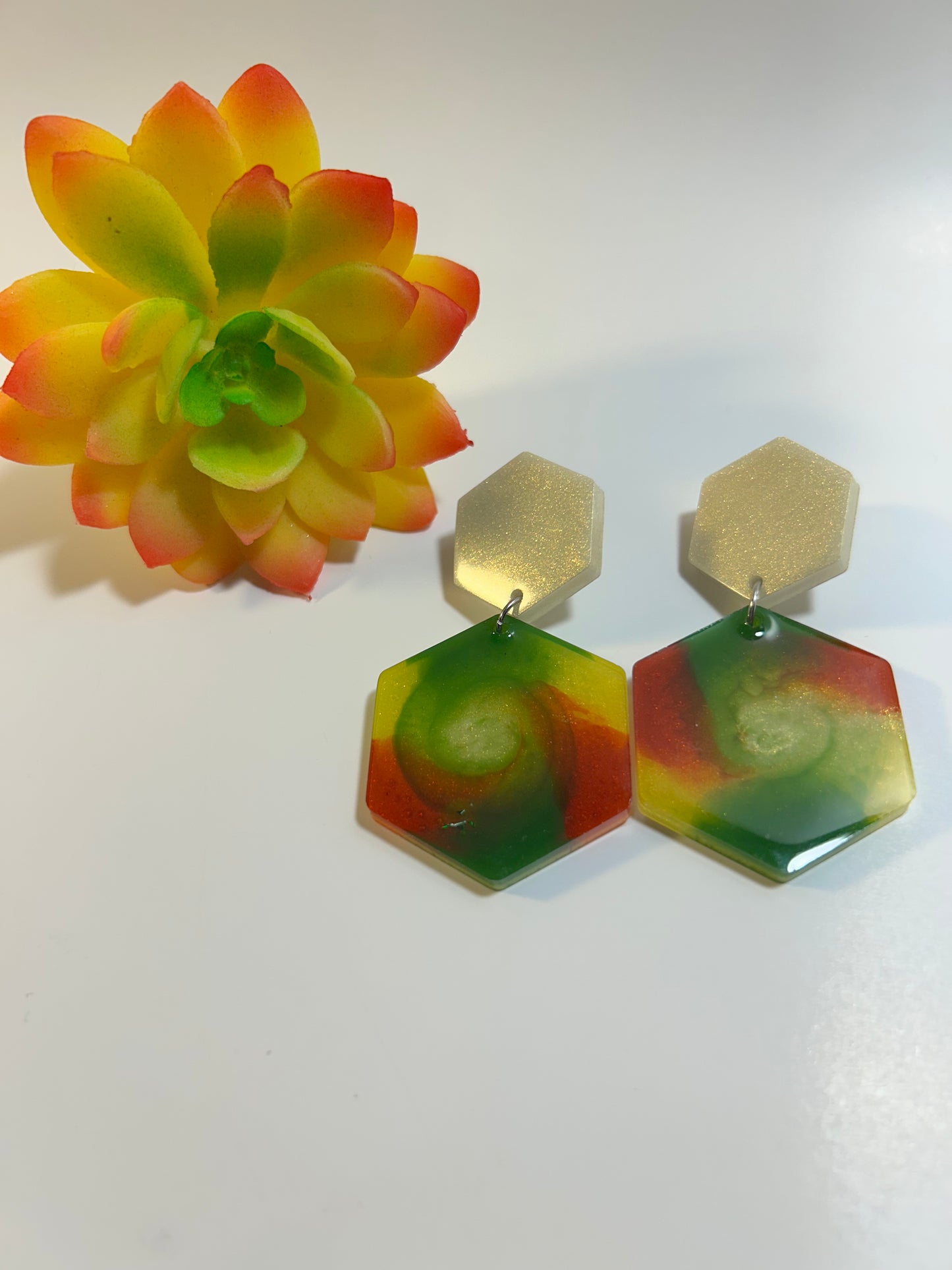 Double hexagon earring with multicolor