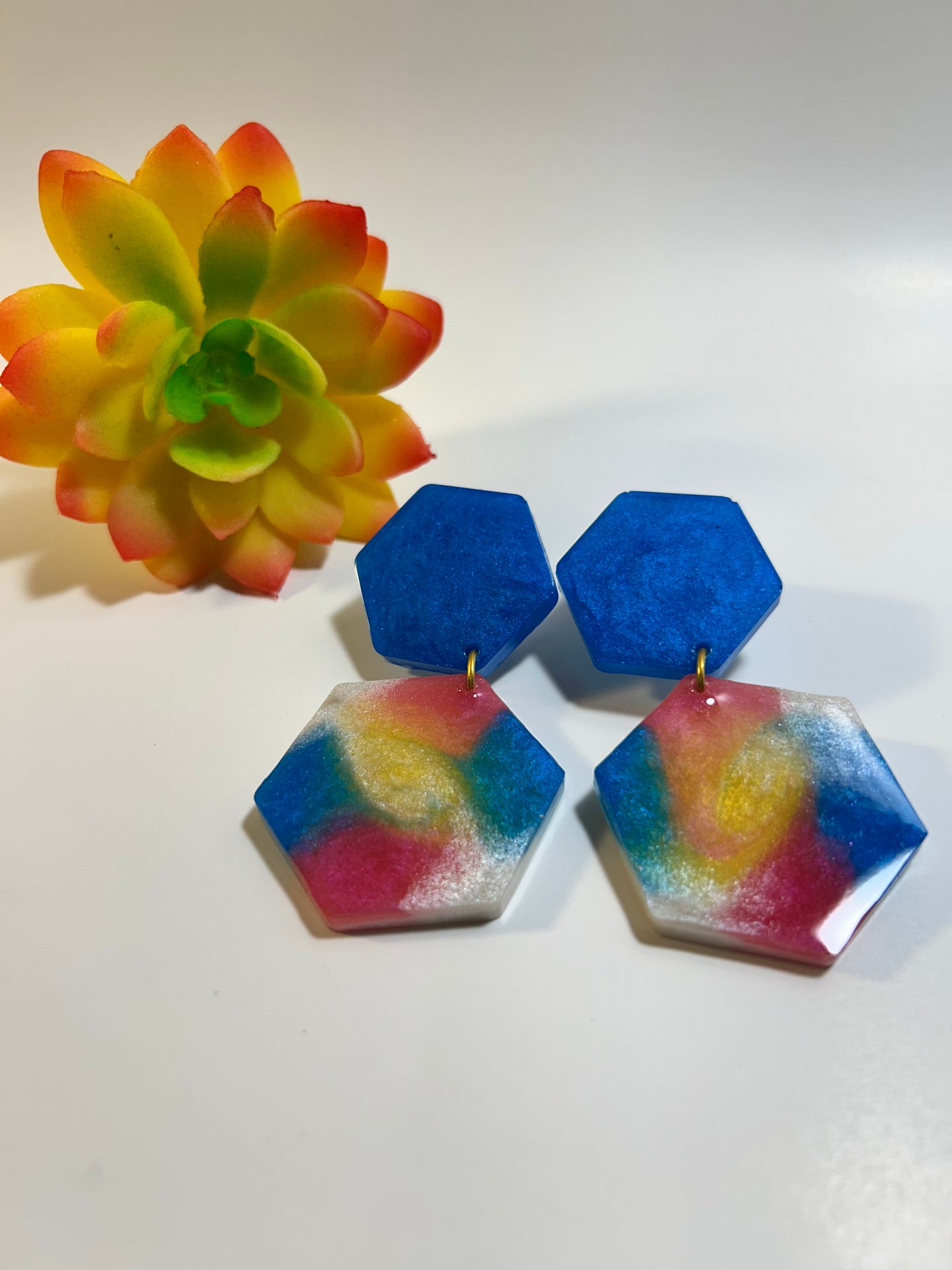 Double hexagon earring with multicolor