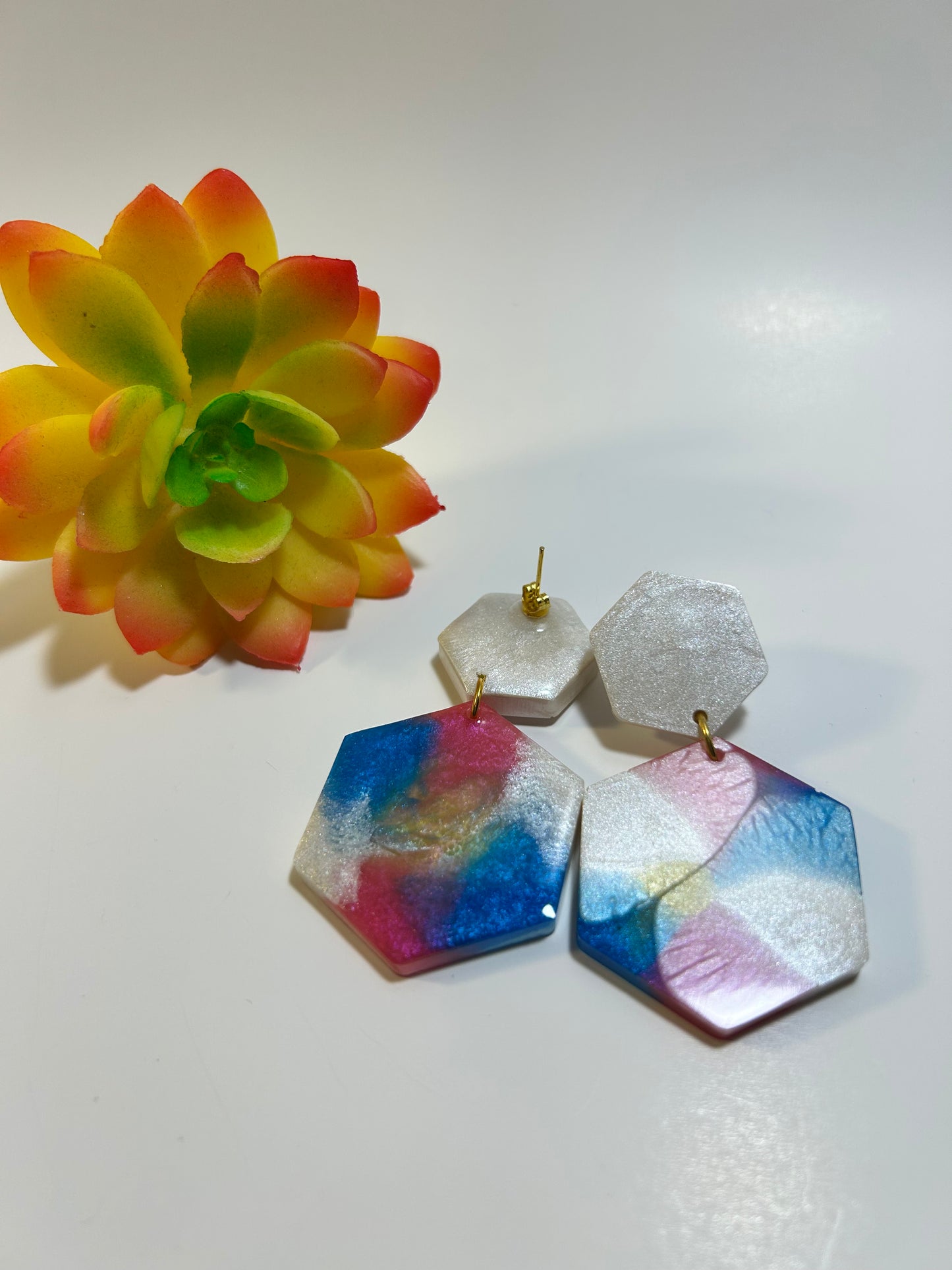 Double hexagon earring with multicolor
