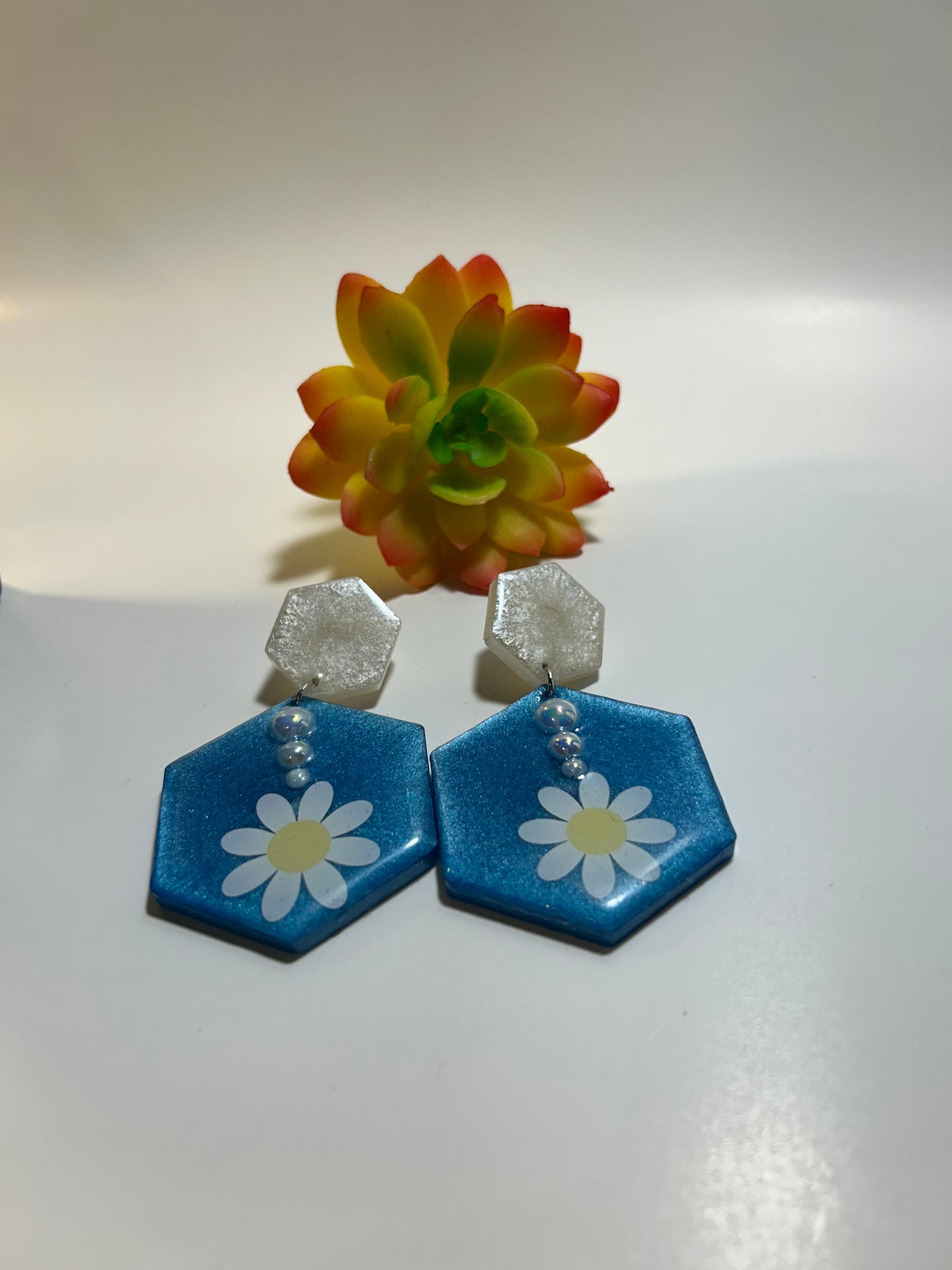 Double hexagon earring with multicolor
