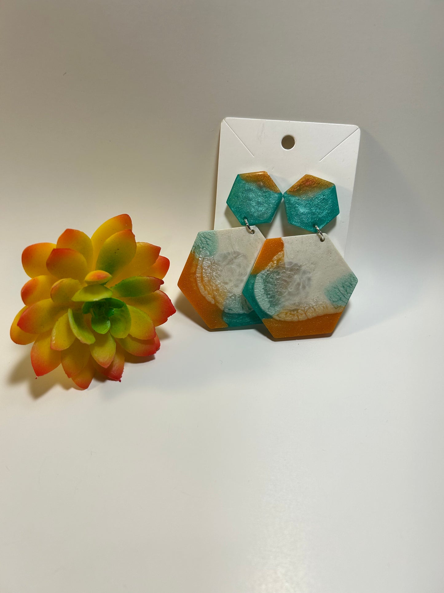 Double hexagon earring with multicolor