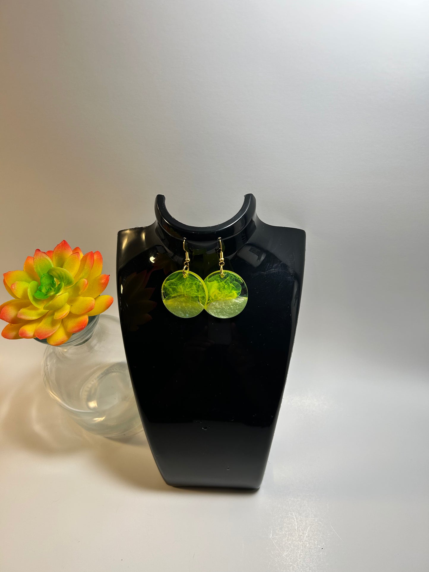 Green round earring